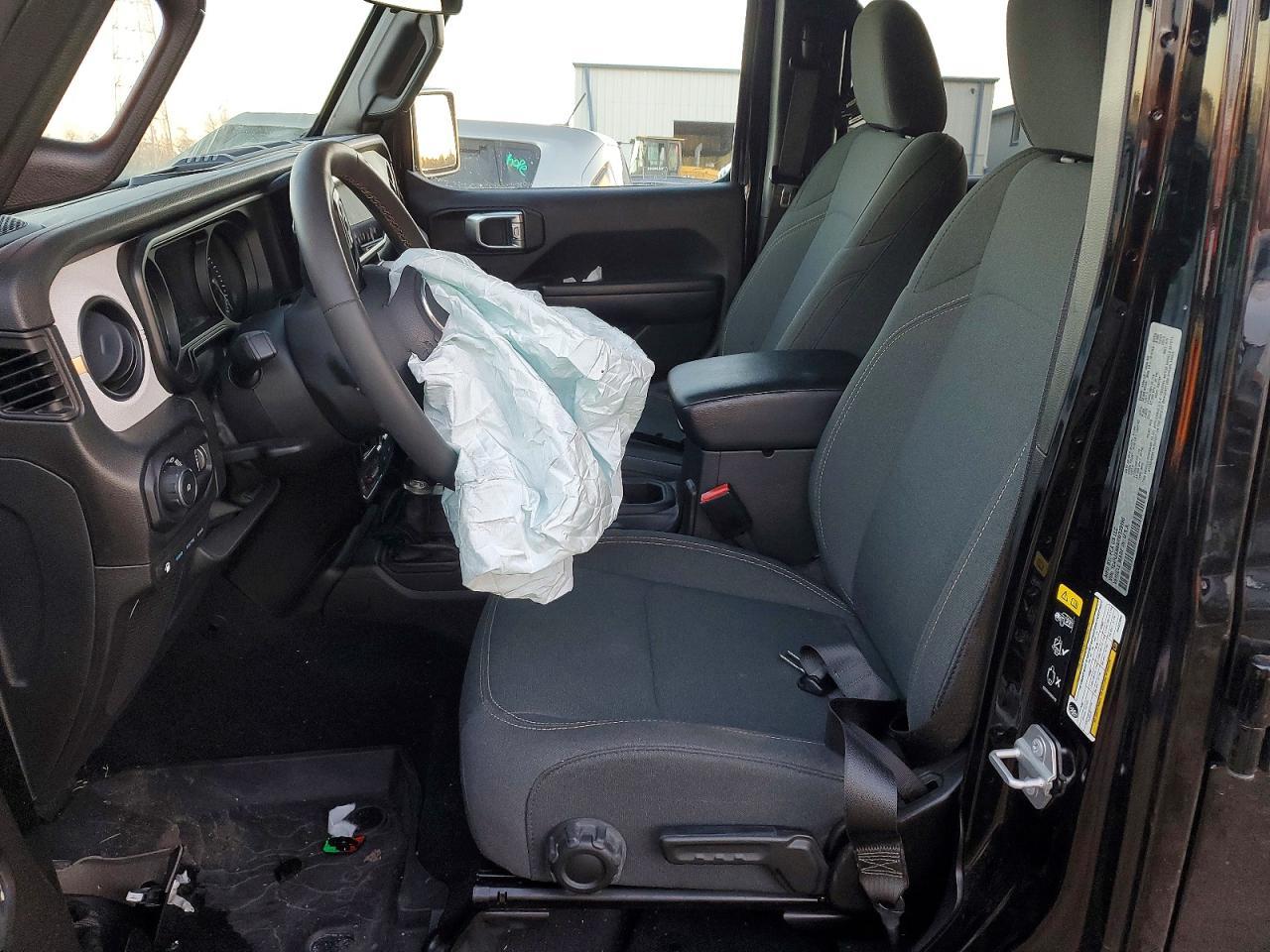 2024 Jeep Wrangler 4Xe - zdjęcie 7