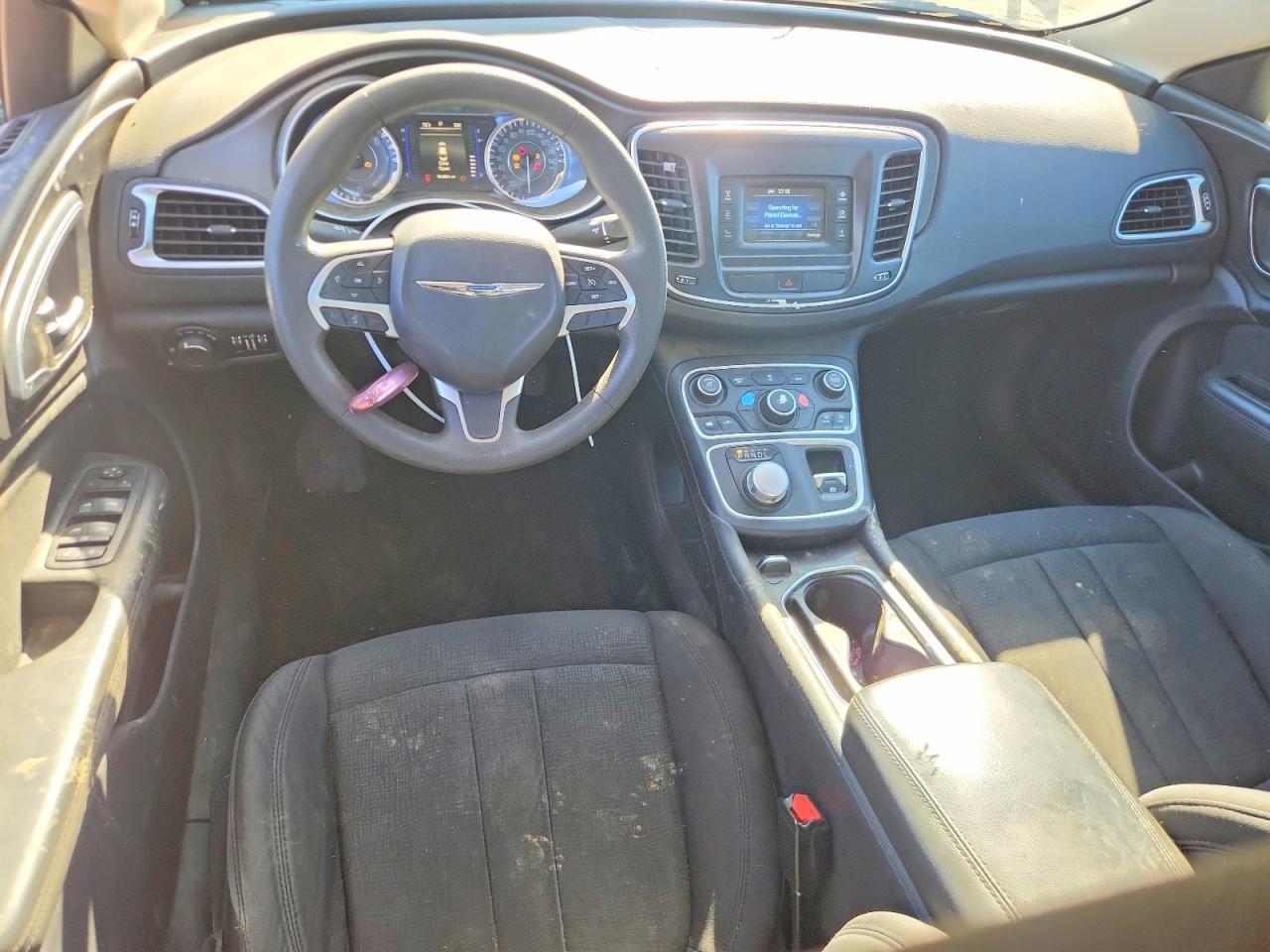 2016 Chrysler 200 Limited - zdjęcie 8