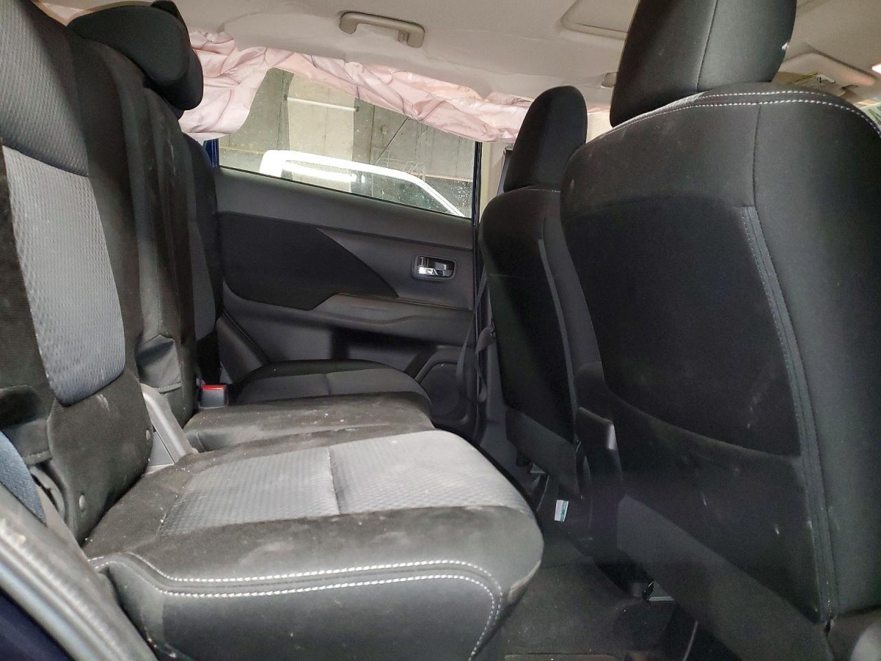 2018 Mitsubishi Outlander Se - zdjęcie 11