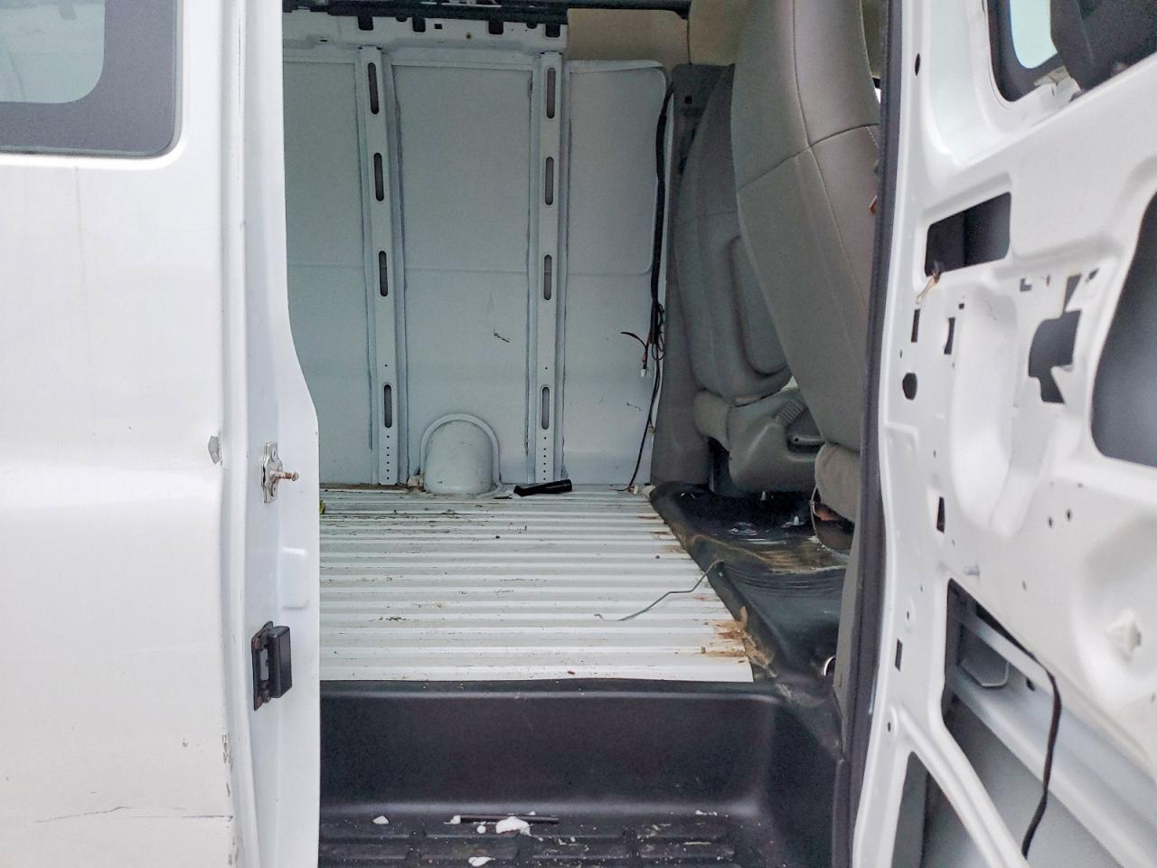 2018 Chevrolet Express 2500 Delivery Van - zdjęcie 11