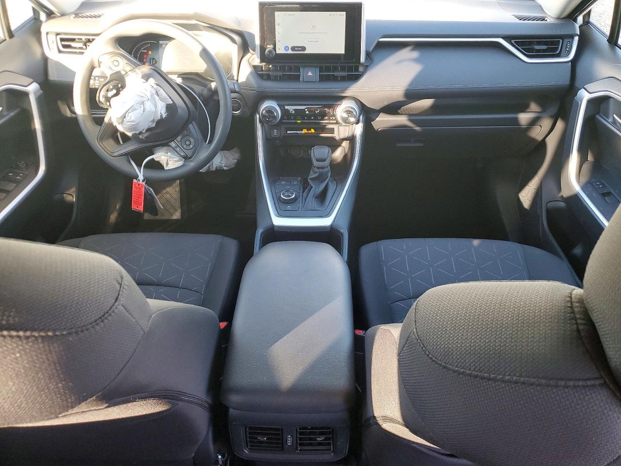 2025 Toyota Rav4 Xle - zdjęcie 8