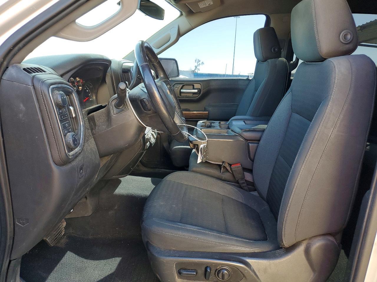 2020 Chevrolet Silverado K1500 Lt - zdjęcie 7