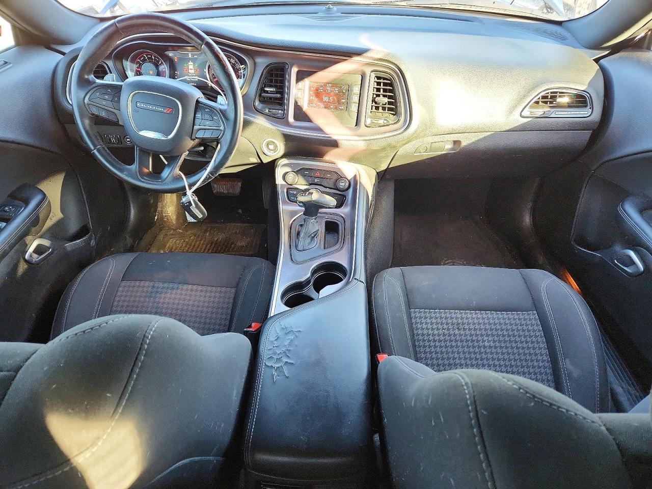 2016 Dodge Challenger Sxt - zdjęcie 8