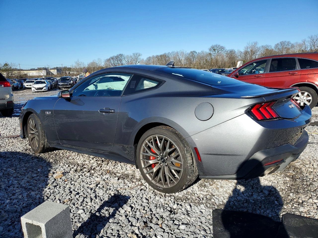 2025 Ford Mustang Gt - zdjęcie 2