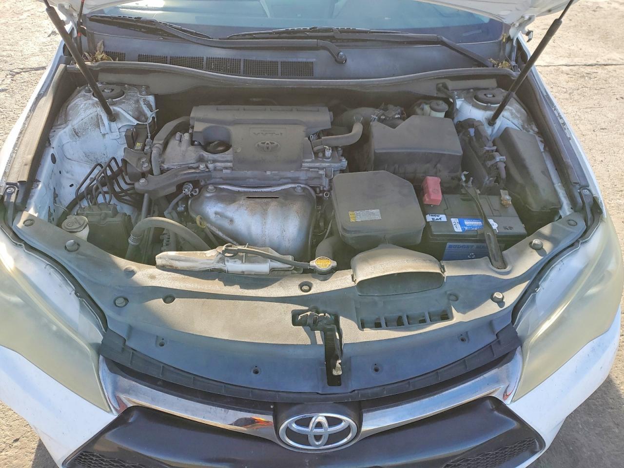 2015 Toyota Camry Le - zdjęcie 11