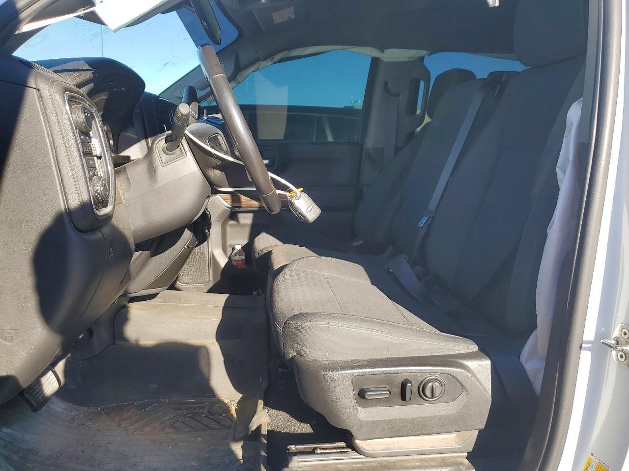 2021 Chevrolet Silverado K1500 Lt - zdjęcie 7