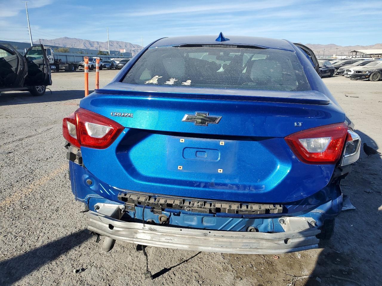 2018 Chevrolet Cruze Lt - zdjęcie 6