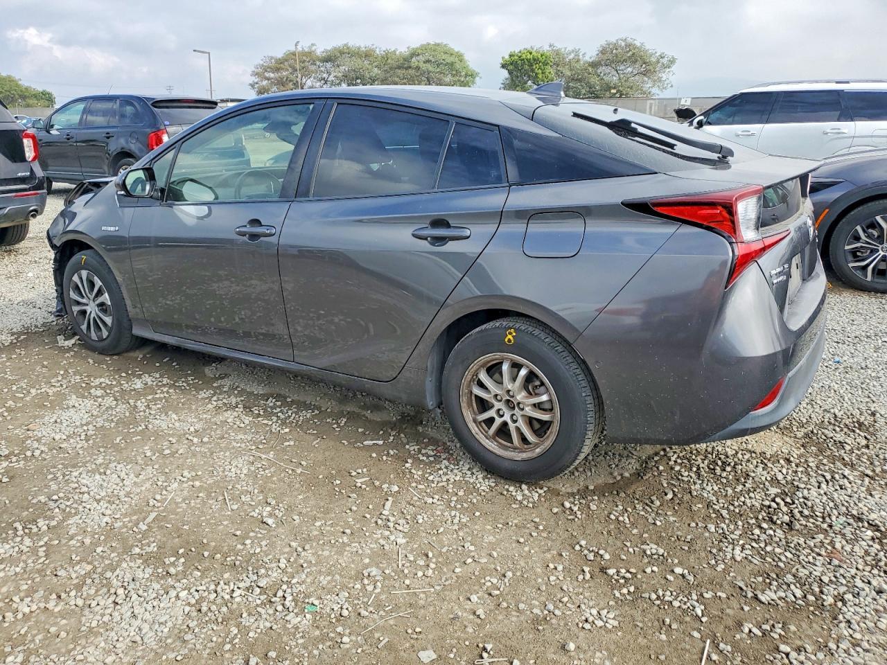 2019 Toyota Prius - zdjęcie 2
