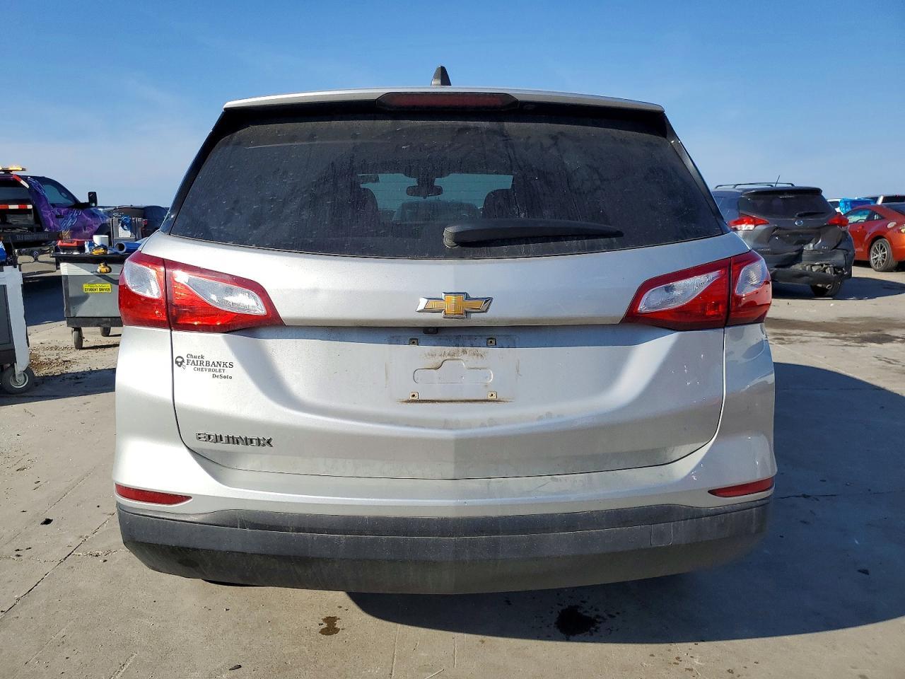 2021 Chevrolet Equinox Ls - zdjęcie 6