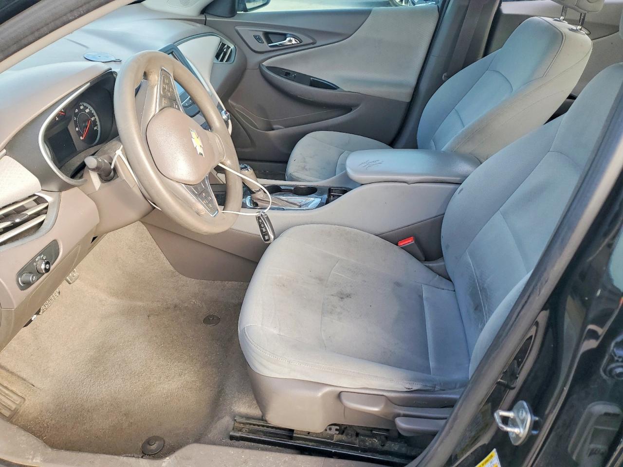 2017 Chevrolet Malibu Ls - zdjęcie 7