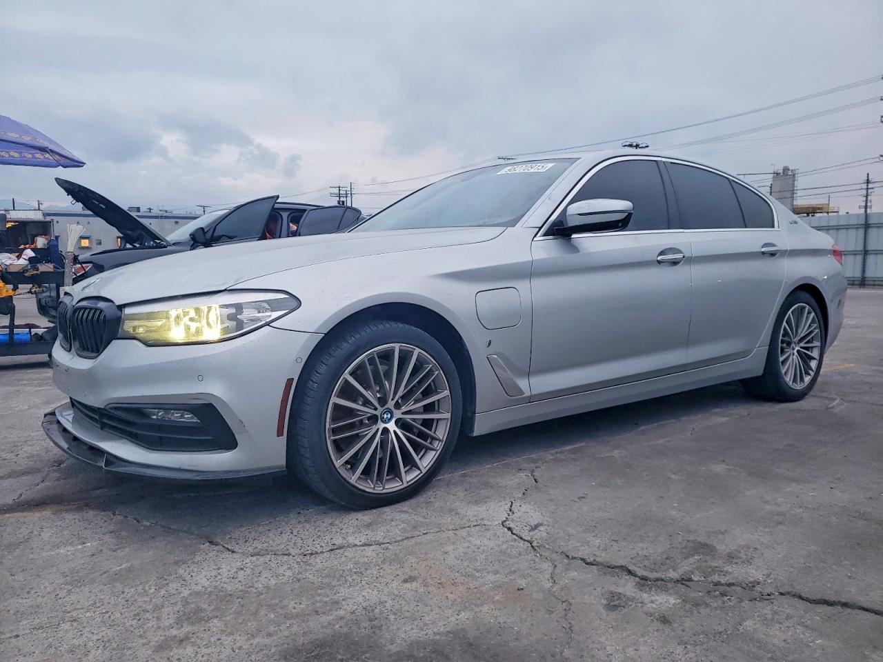 BMW Seria 5 - zdjęcie 1