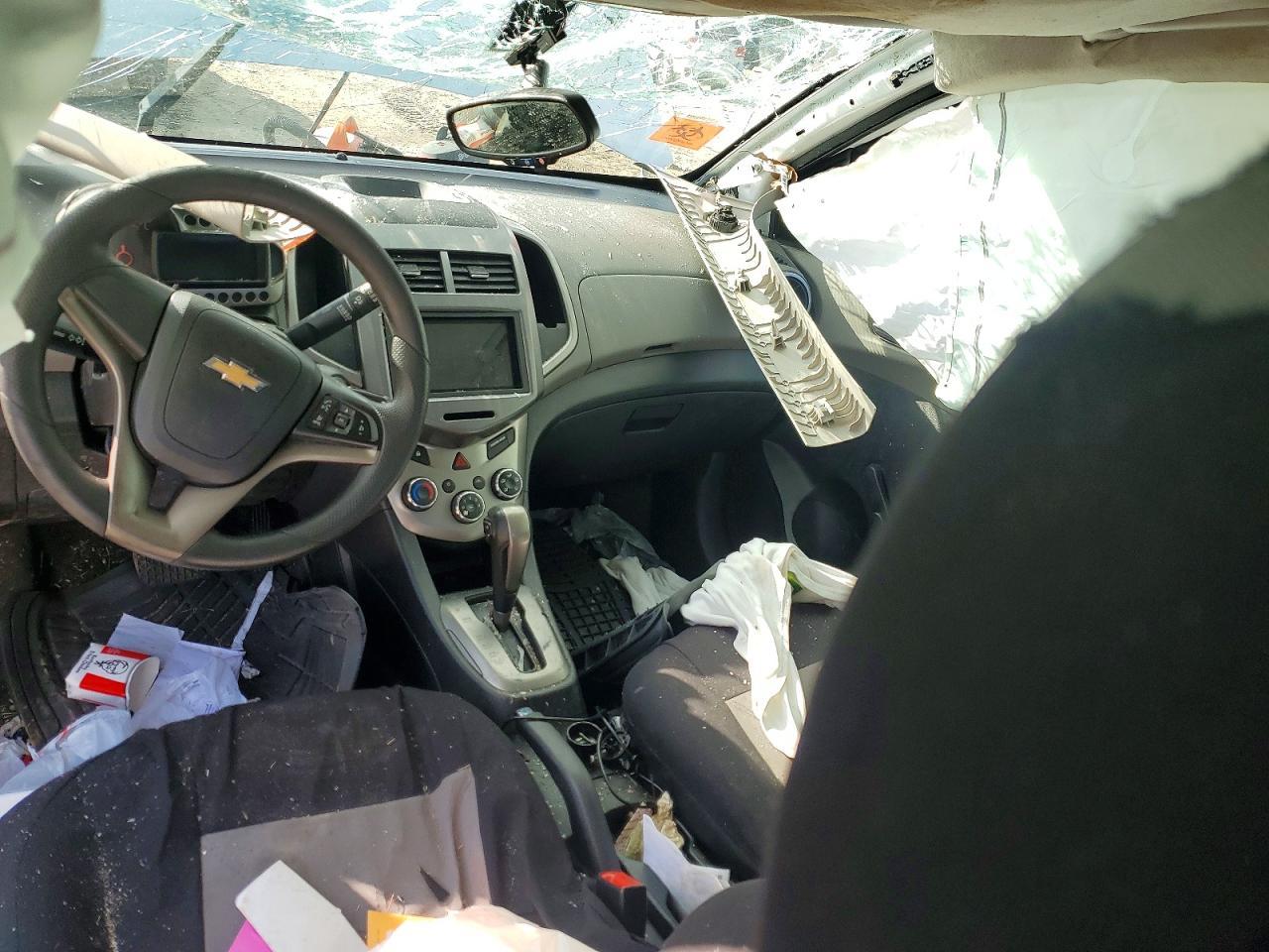 2014 Chevrolet Sonic Ls - zdjęcie 8