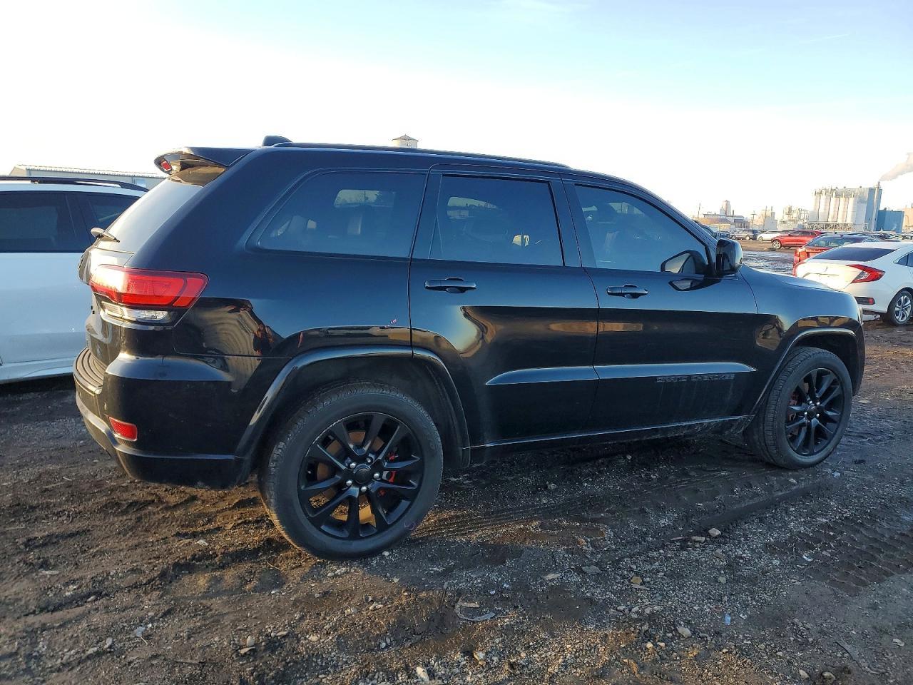 2017 Jeep Grand Cherokee Laredo - zdjęcie 3