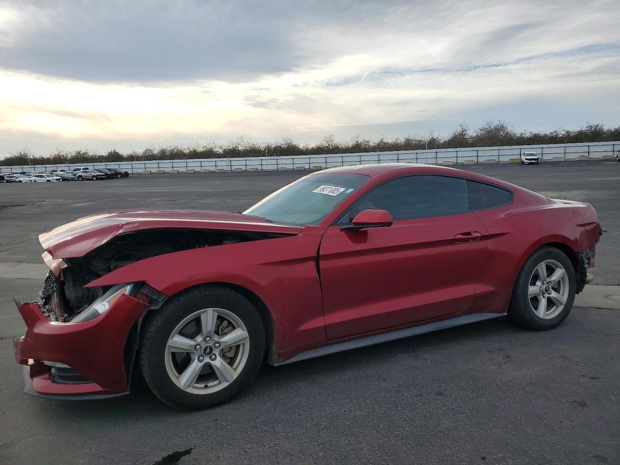 2017 Ford Mustang - zdjęcie główne