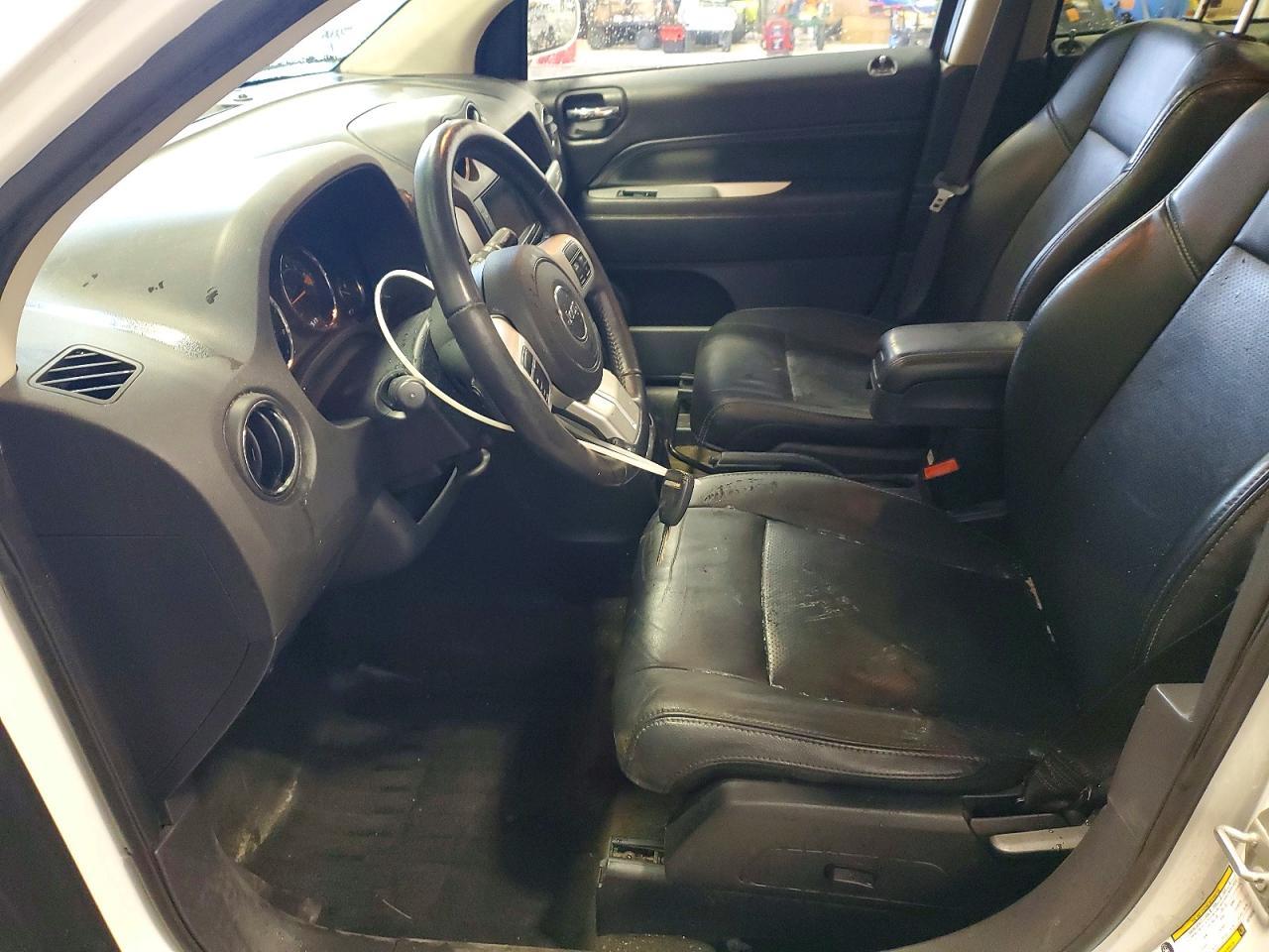 2016 Jeep Compass Latitude - zdjęcie 7
