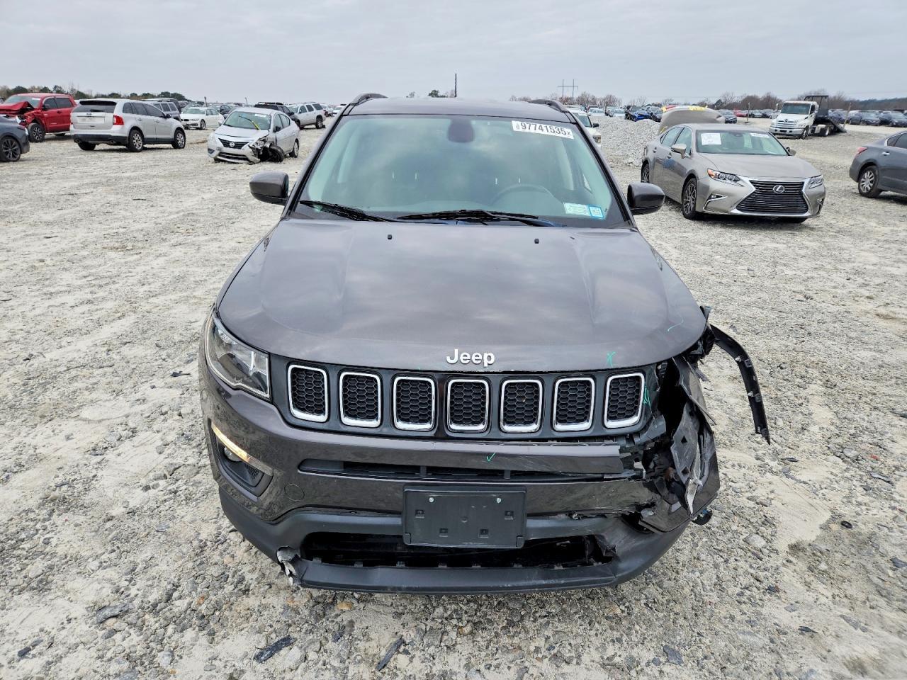 2019 Jeep Compass Latitude - zdjęcie 5