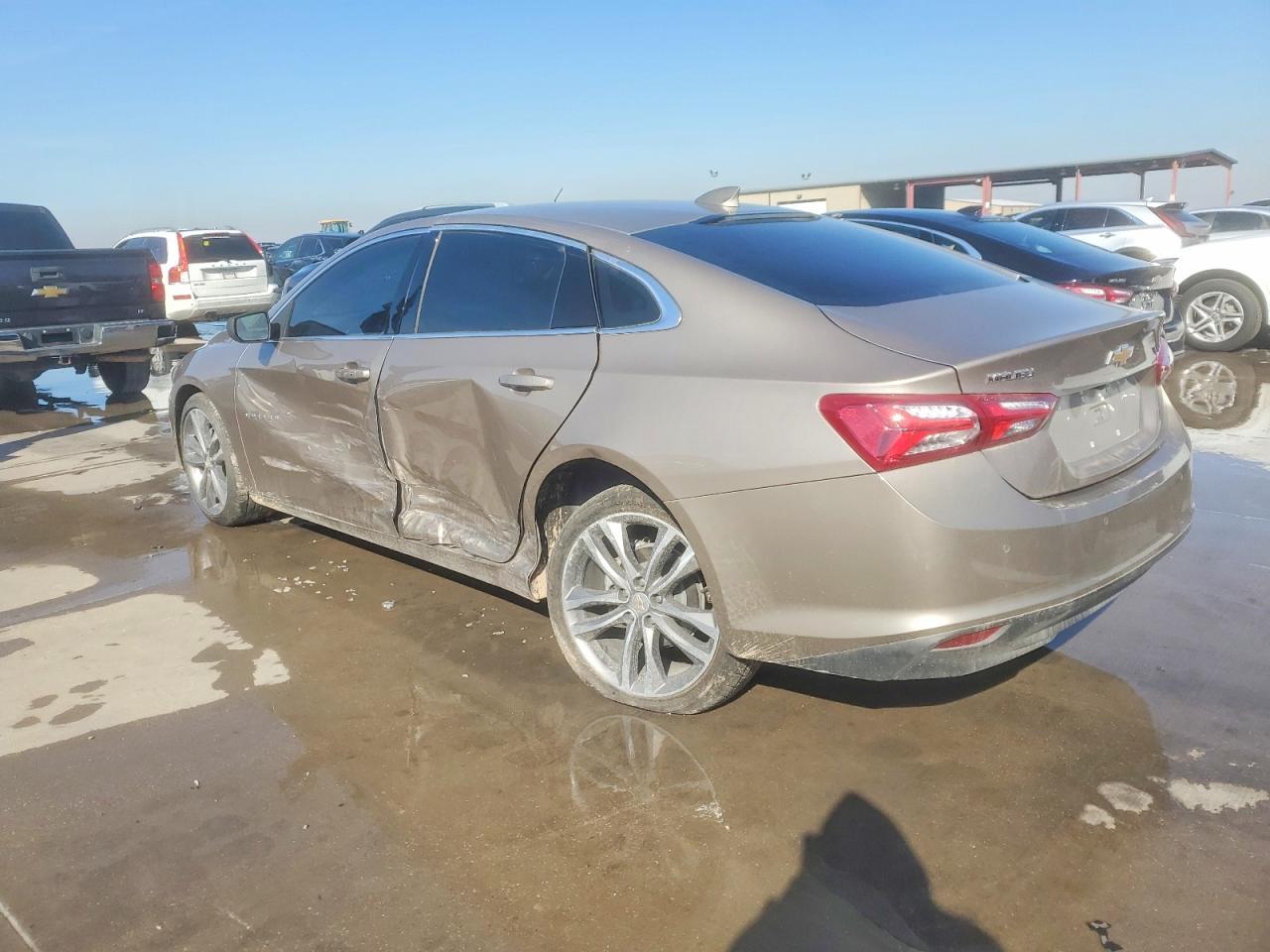 2024 Chevrolet Malibu Premier - zdjęcie 2