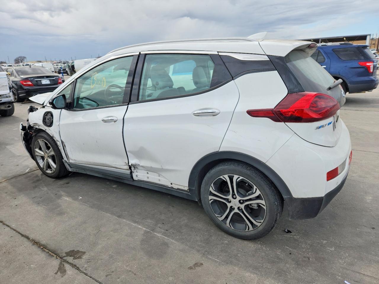 2020 Chevrolet Bolt Ev Premier - zdjęcie 2