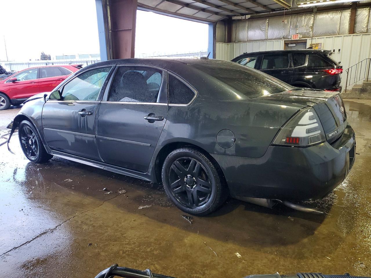 2015 Chevrolet Impala Limited Lt - zdjęcie 2