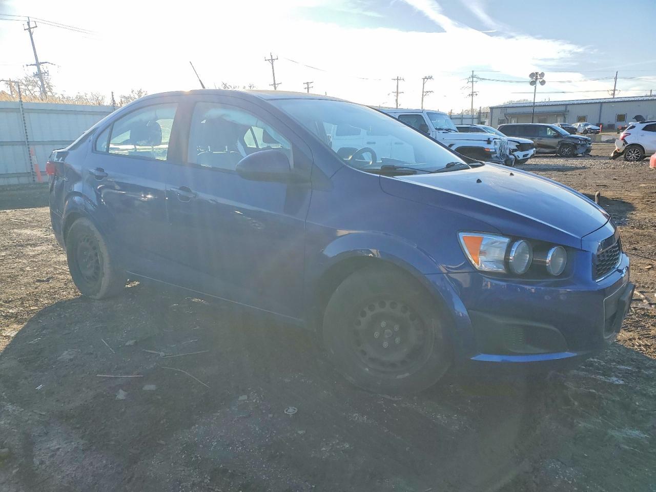 2013 Chevrolet Sonic Ls - zdjęcie 4