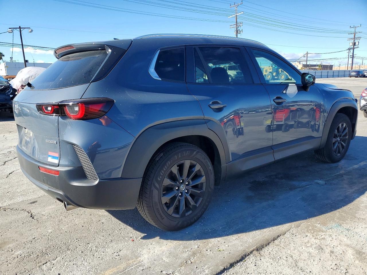 2023 Mazda Cx-50 Premium - zdjęcie 3