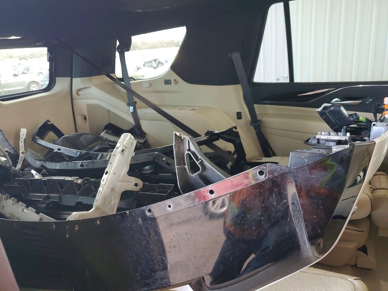 2023 Cadillac Escalade Premium Luxury - zdjęcie 13