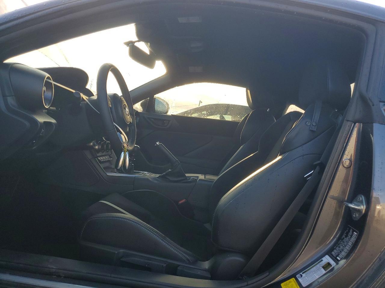 2025 Toyota Gr 86 Premium - zdjęcie 7