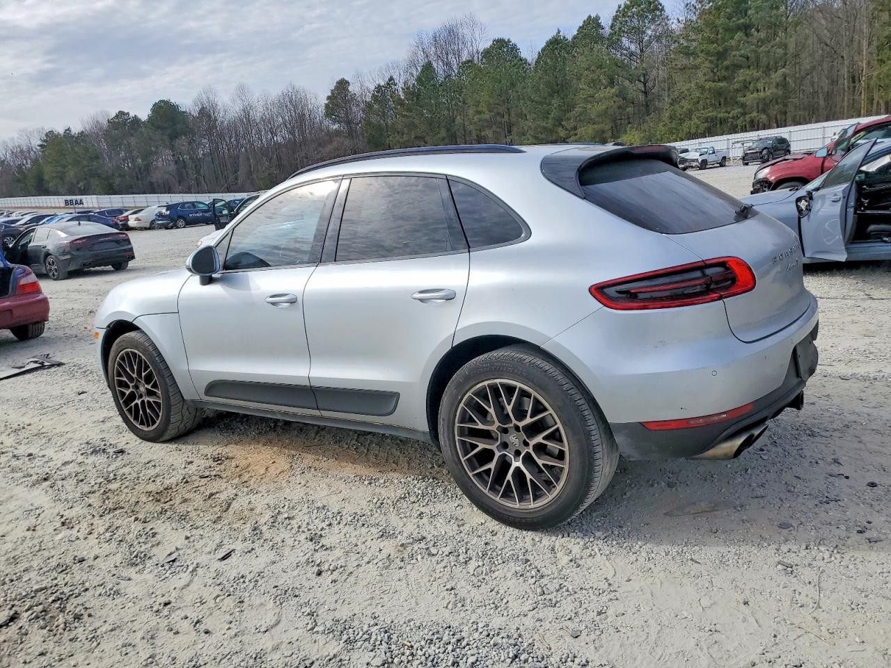 2015 Porsche Macan S - zdjęcie 2