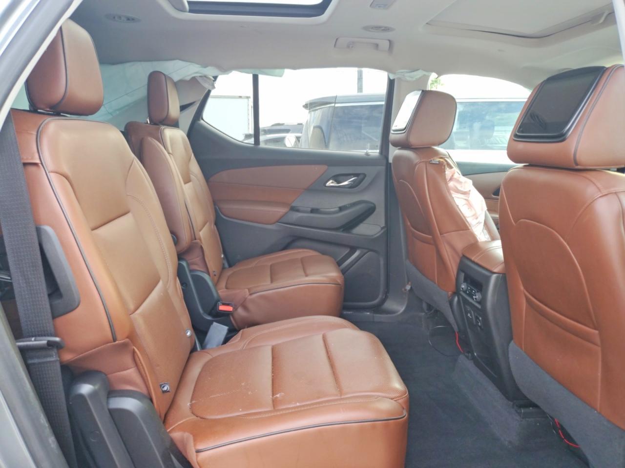 2018 Chevrolet Traverse High Country - zdjęcie 11