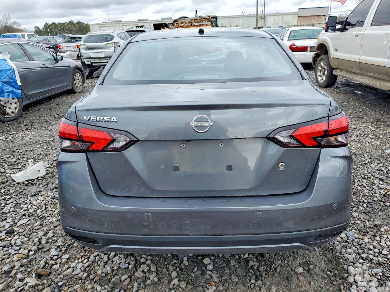 2024 Nissan Versa S - zdjęcie 6