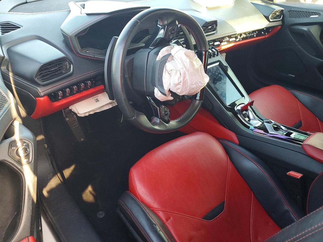 2021 Lamborghini Huracan Evo - zdjęcie 8