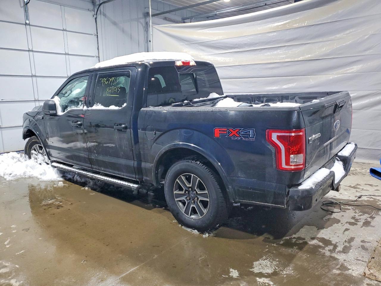2015 Ford F150 Supercrew - zdjęcie 2