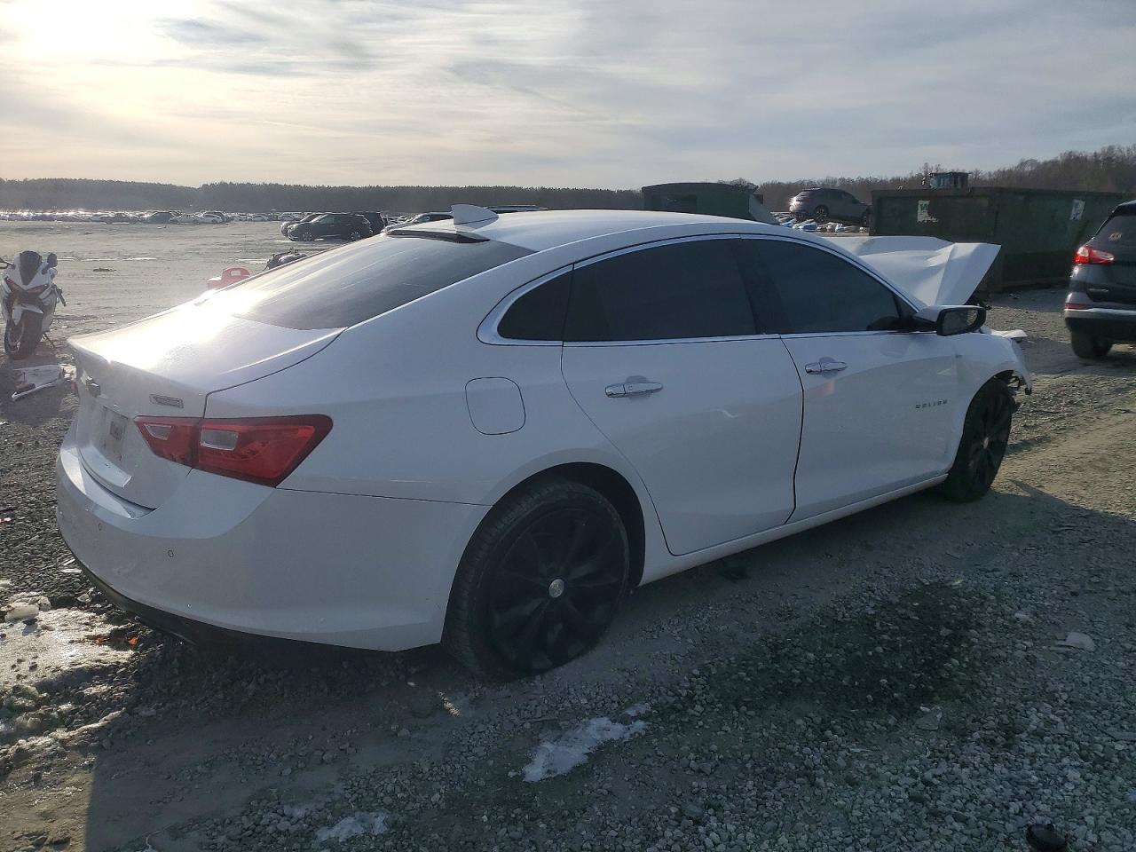 2016 Chevrolet Malibu Premier - zdjęcie 3