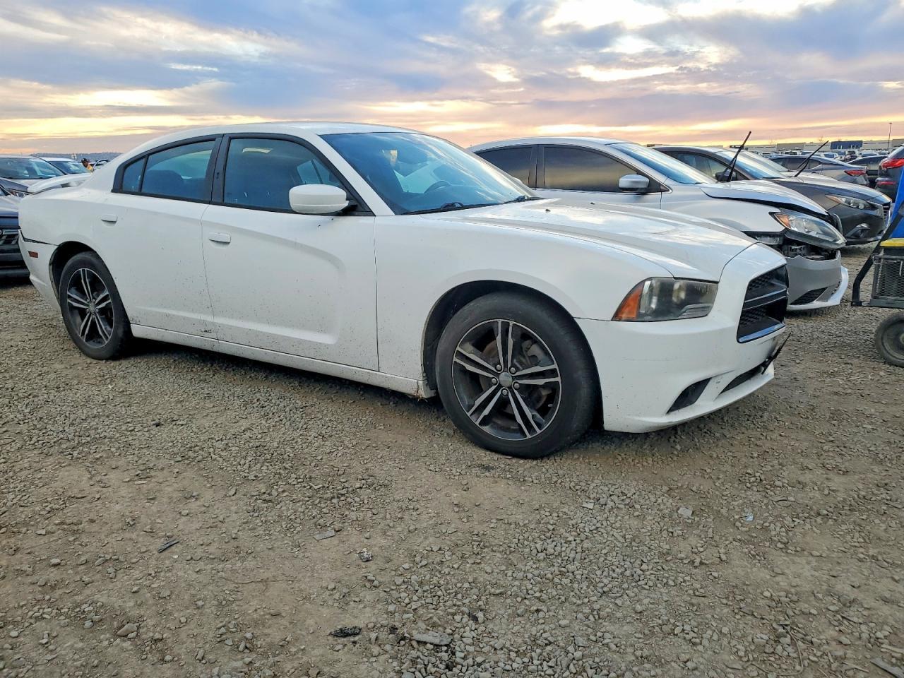 2013 Dodge Charger Sxt - zdjęcie 4