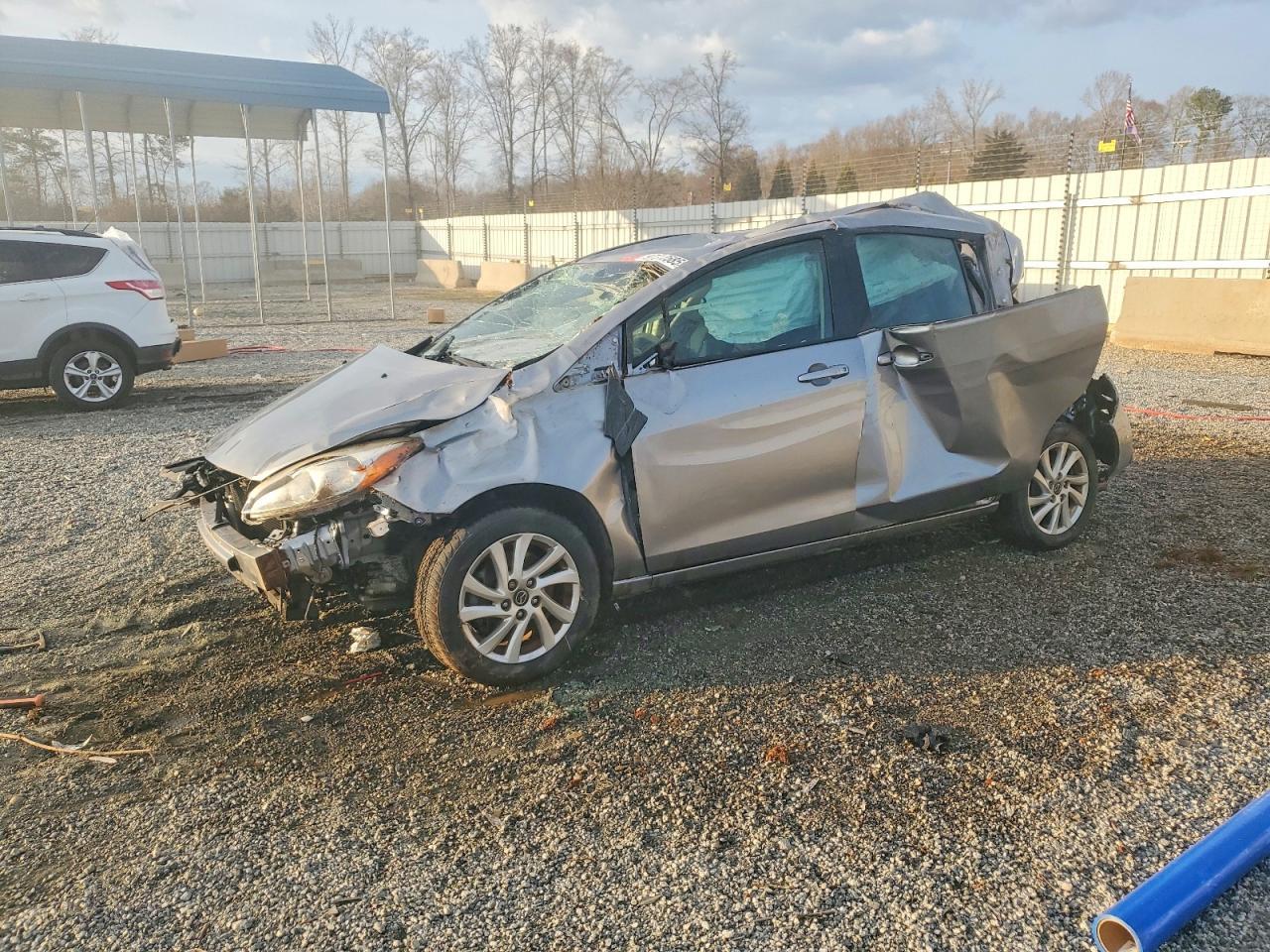 2014 Mazda 5 Sport - zdjęcie główne