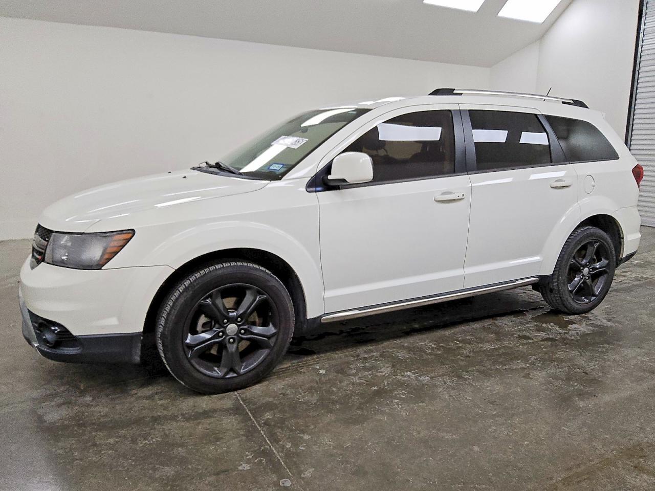 2018 Dodge Journey Crossroad - zdjęcie główne