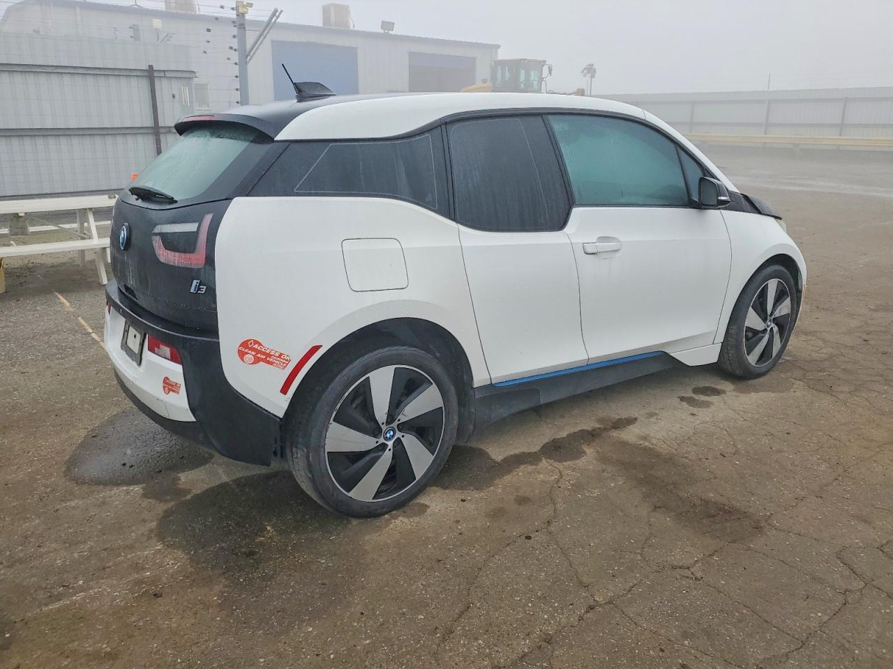 2017 BMW I3 Bev - zdjęcie 3