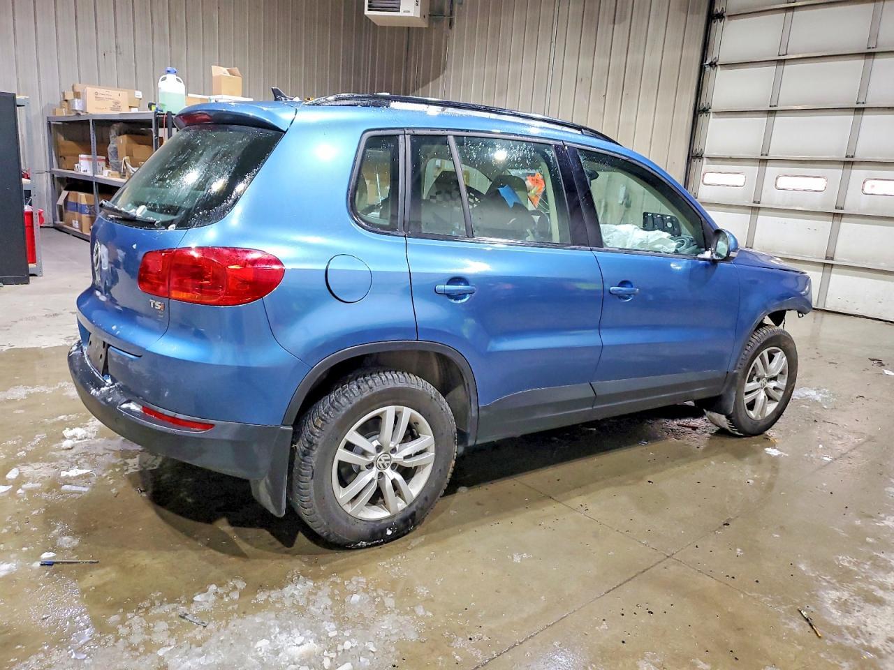 2017 Volkswagen Tiguan S - zdjęcie 3