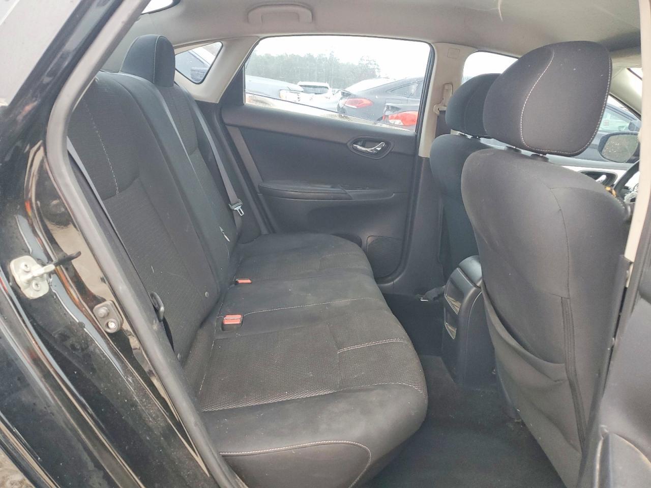 2016 Nissan Sentra S - zdjęcie 10