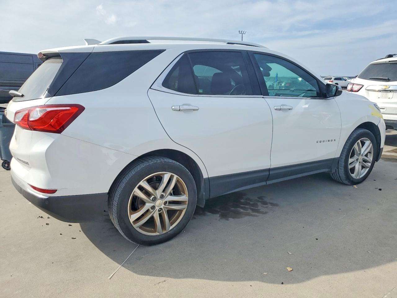 2018 Chevrolet Equinox Premier - zdjęcie 3