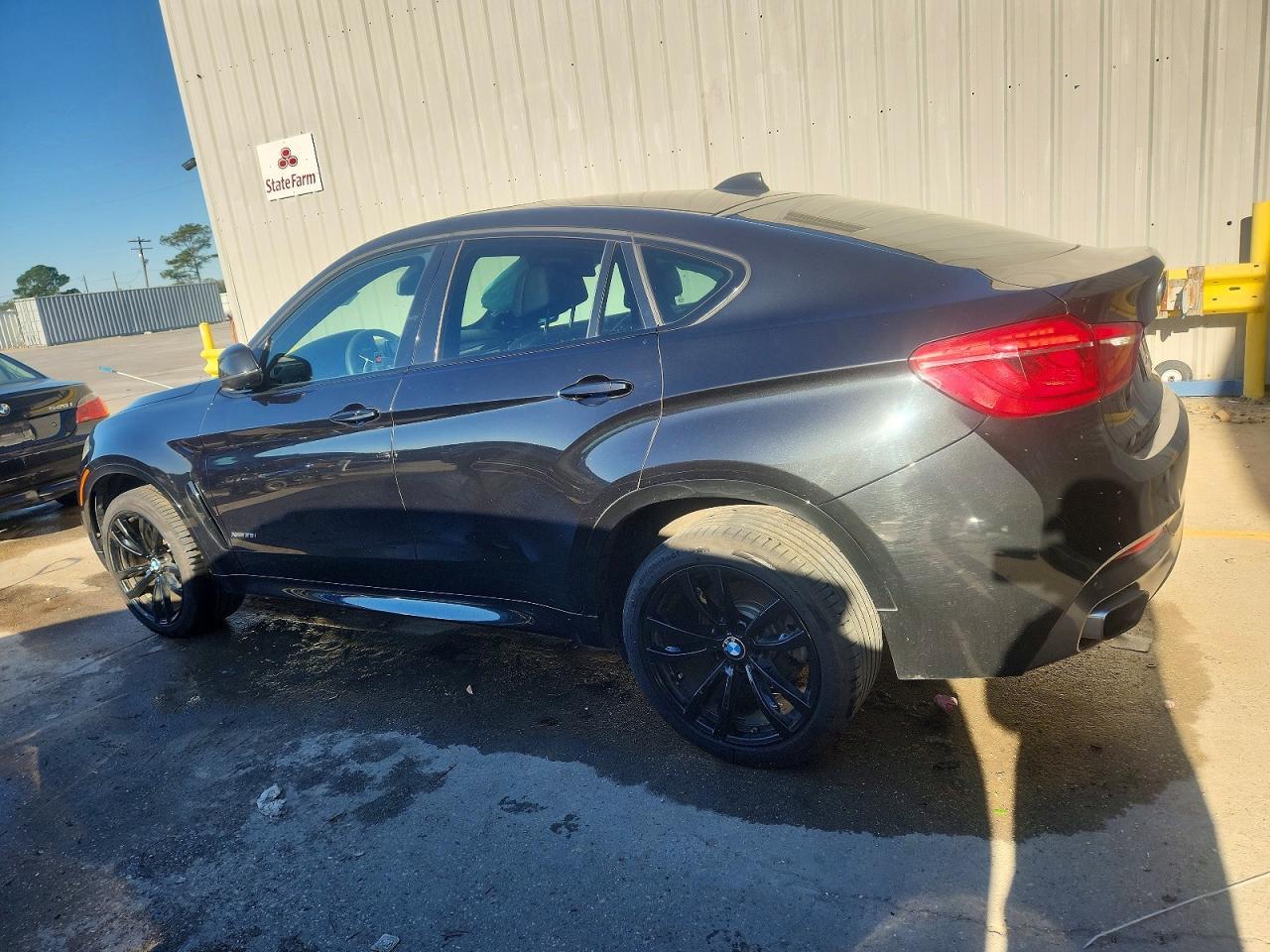 2017 BMW X6 xDrive35I - zdjęcie 2