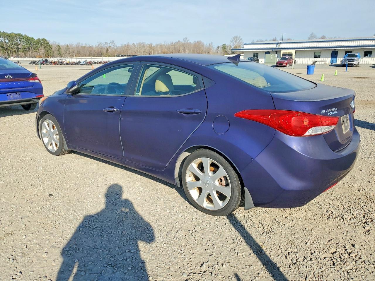 2013 Hyundai Elantra Gls - zdjęcie 2