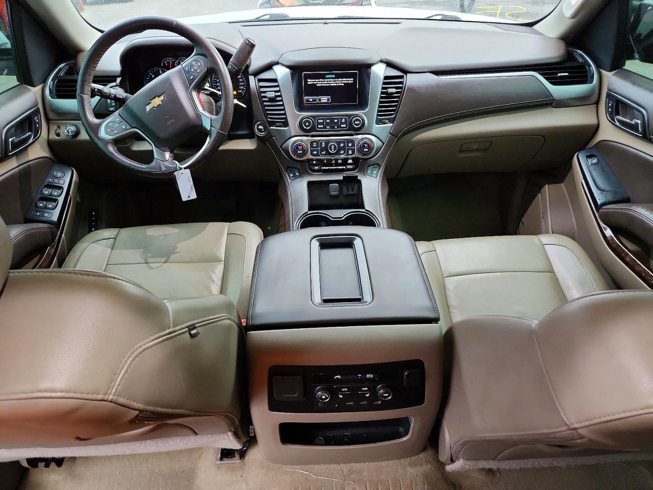 2018 Chevrolet Suburban C1500 Lt - zdjęcie 8