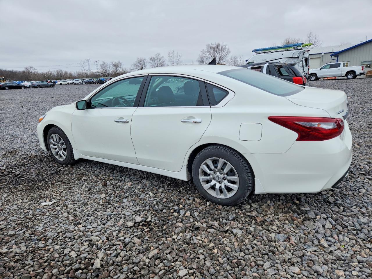 2018 Nissan Altima 2.5 - zdjęcie 2