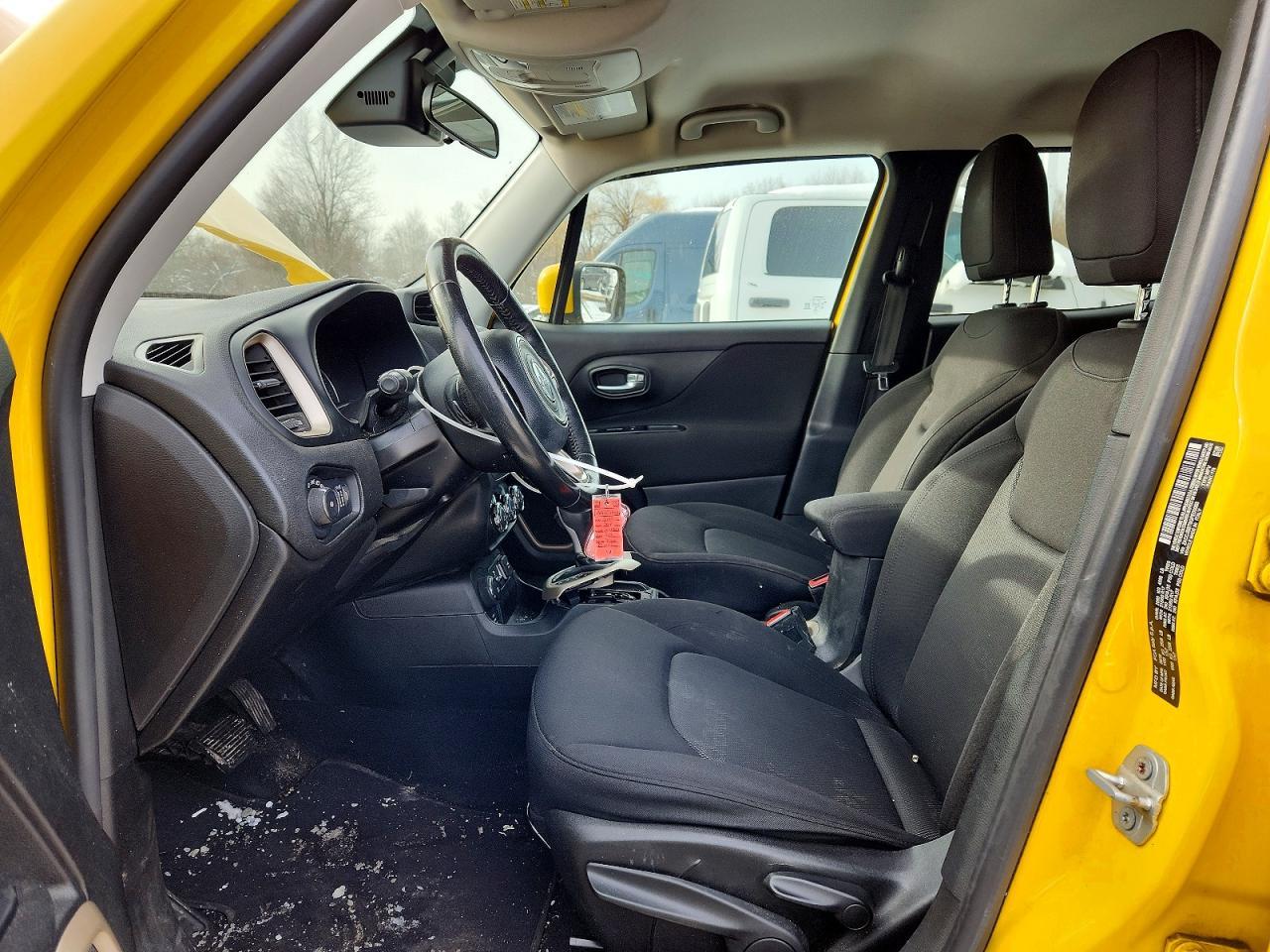 2016 Jeep Renegade Latitude - zdjęcie 7