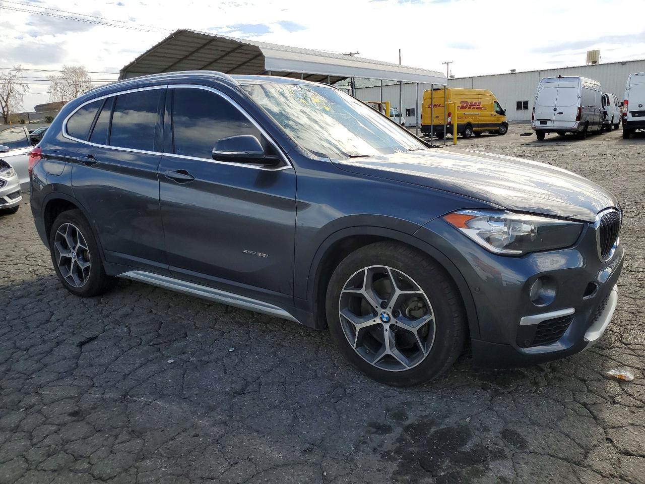 2016 BMW X1 xDrive28I - zdjęcie 4