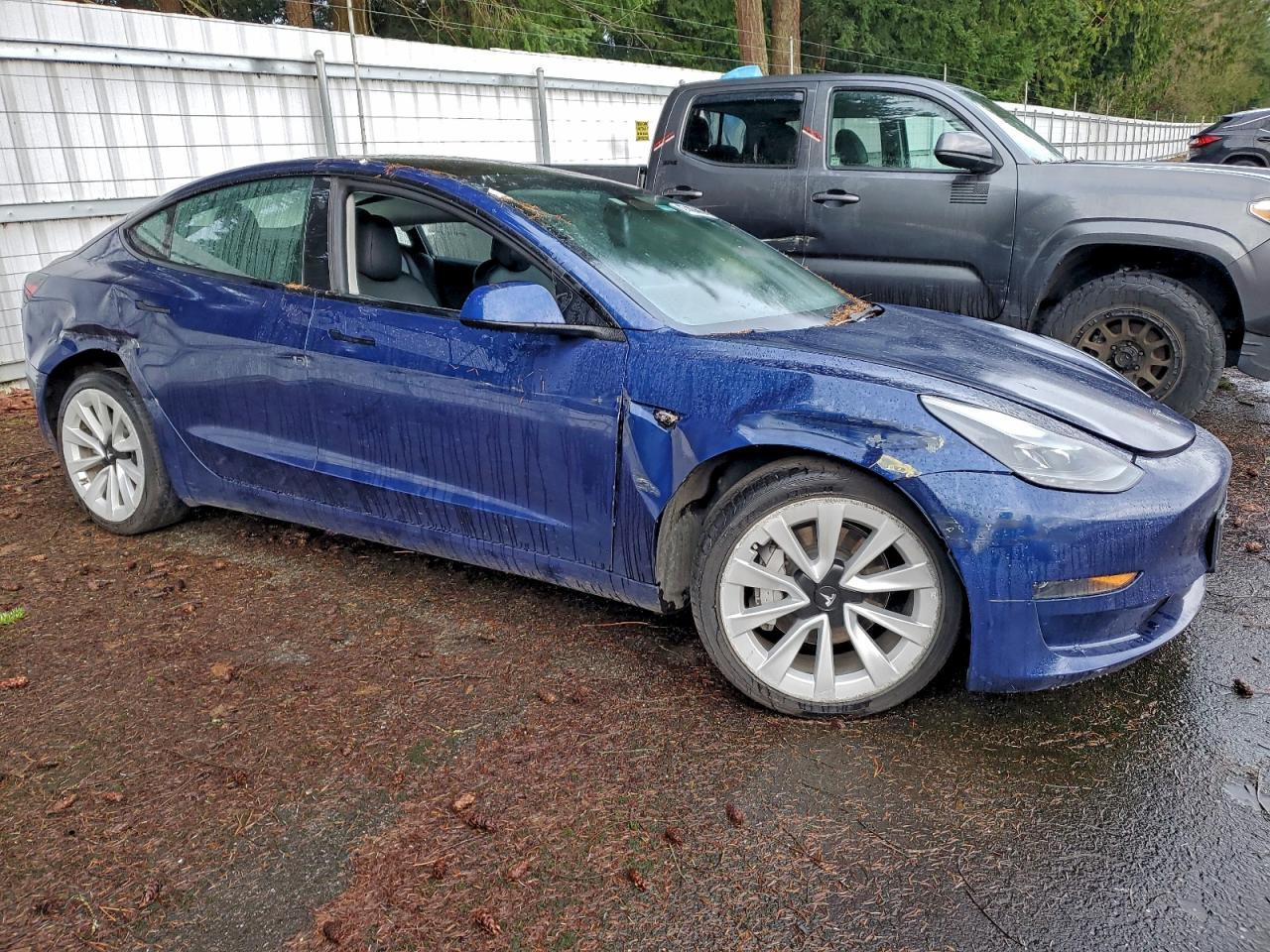 2022 Tesla Model 3 - zdjęcie 4