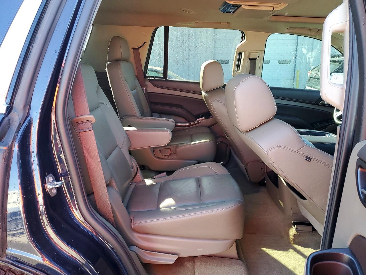 2017 Chevrolet Tahoe C1500 Lt - zdjęcie 11