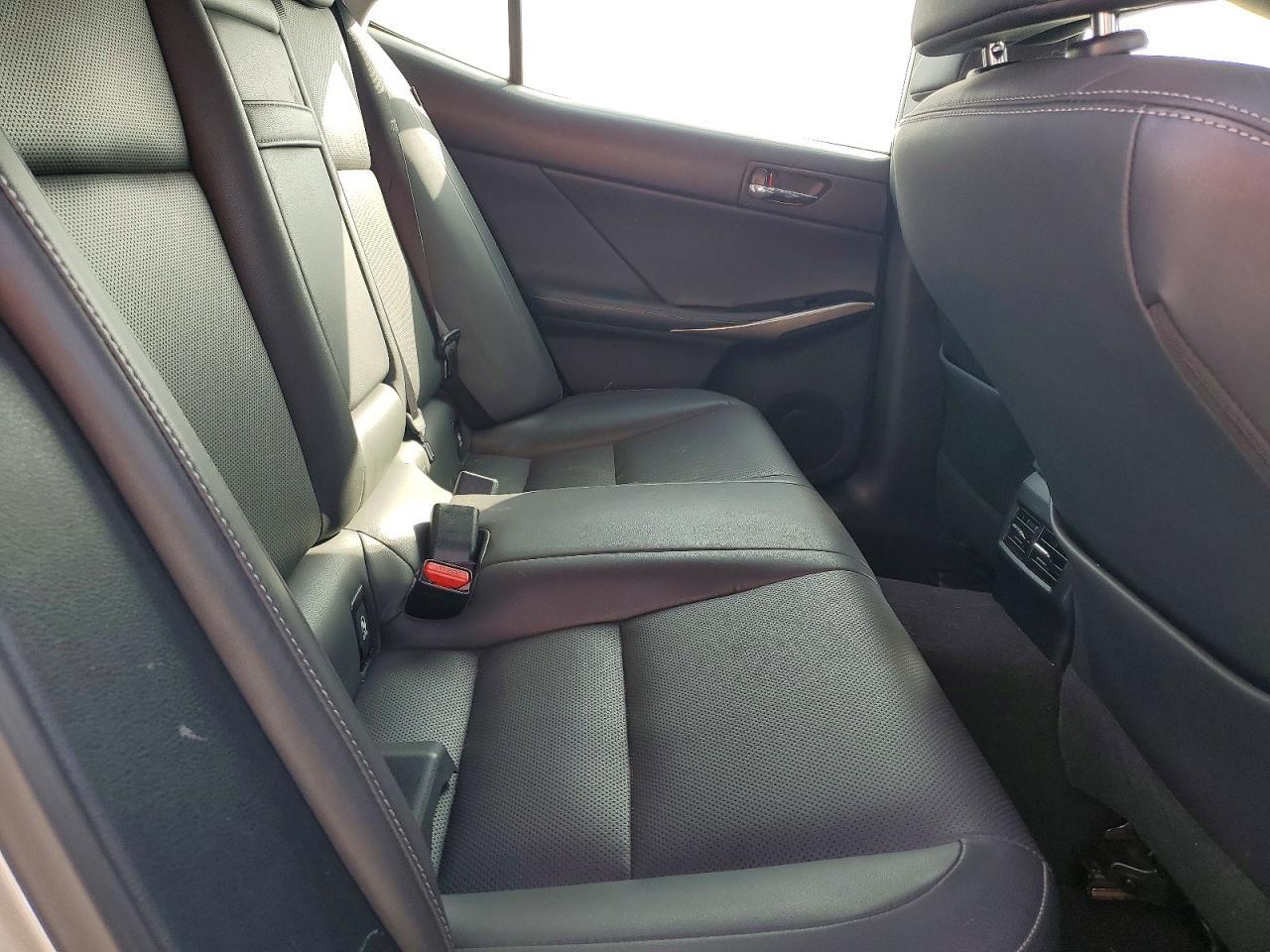 2015 Lexus Is 250 - zdjęcie 10