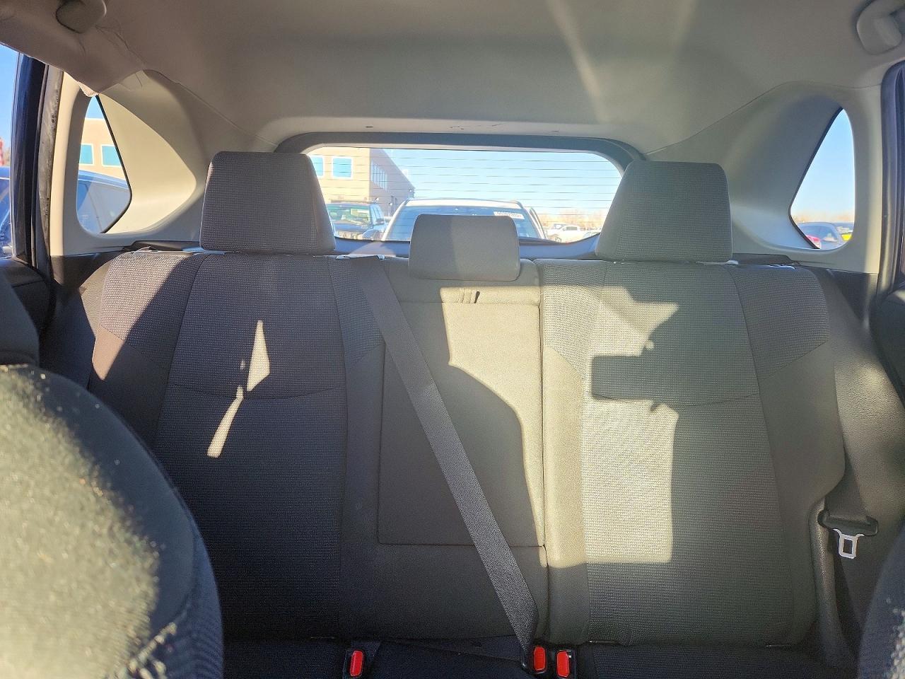 2019 Toyota Rav4 Le - zdjęcie 10